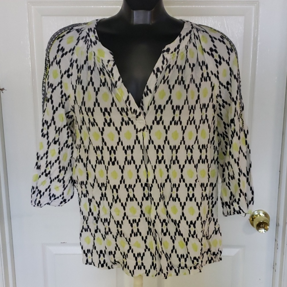 Crown & Ivy Top